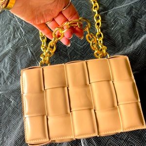Gorgeous Bottega-Veneta-inspired tan woven faux leather crossbody